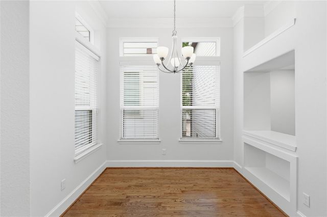 960 W 24th Street, Houston, TX 77008