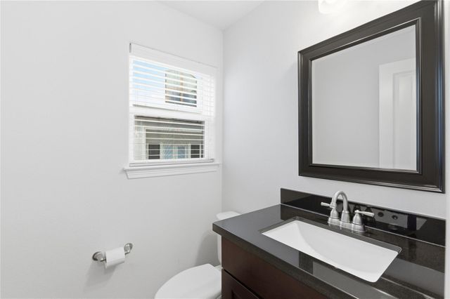 960 W 24th Street, Houston, TX 77008