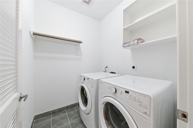 960 W 24th Street, Houston, TX 77008