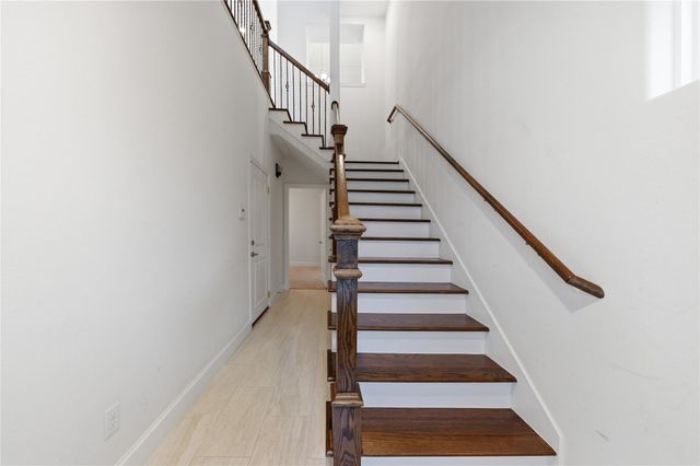 960 W 24th Street, Houston, TX 77008