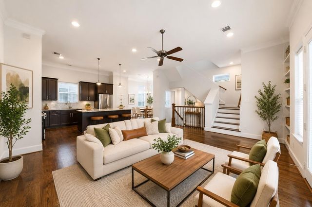 960 W 24th Street, Houston, TX 77008