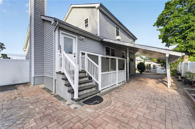 139 Smith Street, Amityville, NY 11701