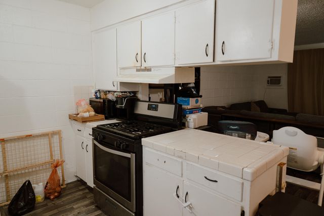 282 W Date Avenue, Porterville, CA 93257