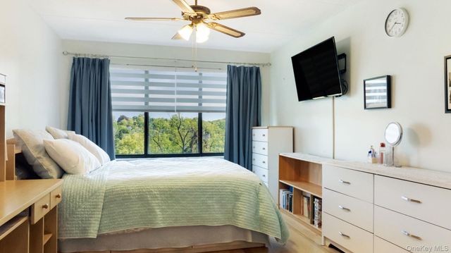 200 High Point Drive 214, Hartsdale, NY 10530