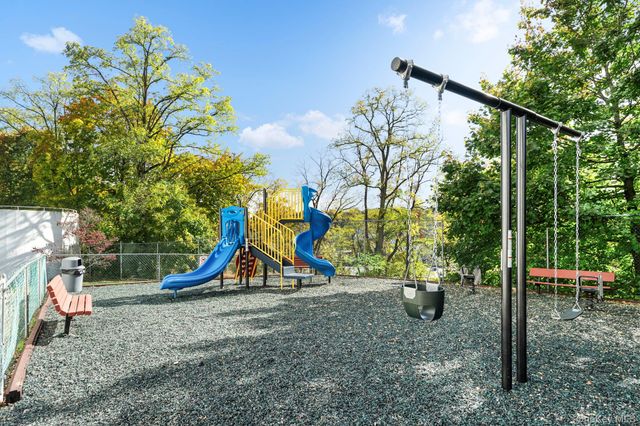 200 High Point Drive 214, Hartsdale, NY 10530