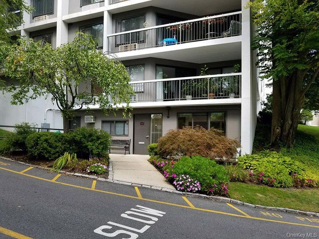 200 High Point Drive 214, Hartsdale, NY 10530