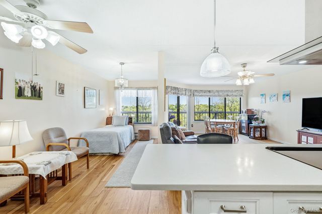 200 High Point Drive 214, Hartsdale, NY 10530