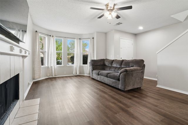 1507 Wavecrest Drive, Glenn Heights, TX 75154