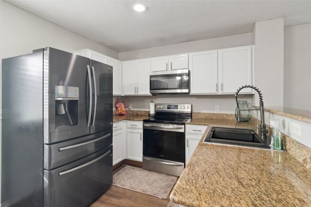 1507 Wavecrest Drive, Glenn Heights, TX 75154