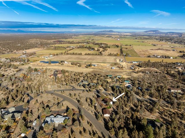 2790 NW Lynch Lane, Redmond, OR 97756