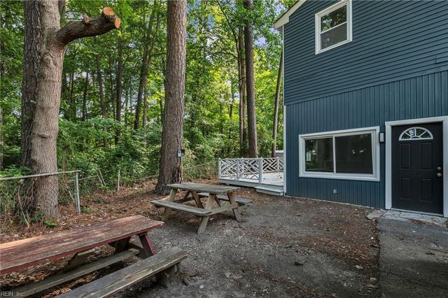1226 Penniman RD, Williamsburg, VA 23185