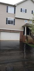 1837 Indian Hill Lane, Aurora, IL 60503