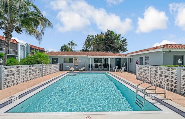 1430 S Lakeside Drive 22, Lake Worth Beach, FL 33460