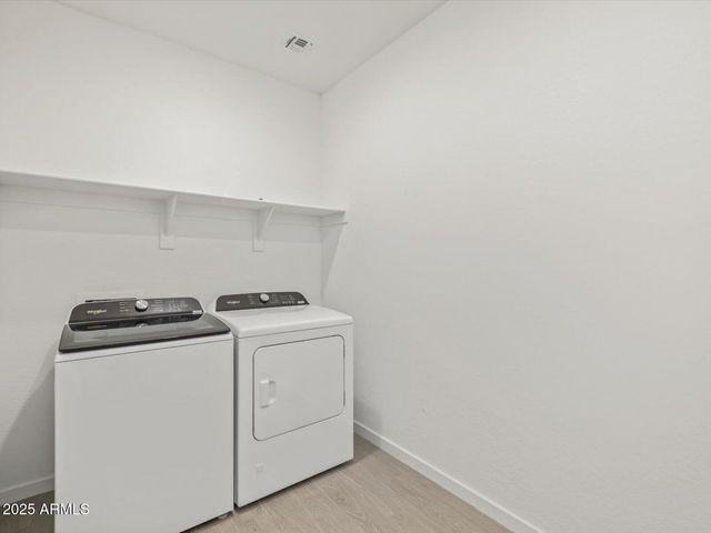 32968 N Vineyard Avenue, San Tan Valley, AZ 85143