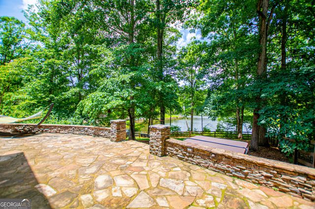 150 Laurel Lakes Drive, Carrollton, GA 30116