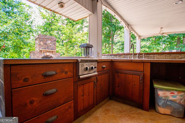 150 Laurel Lakes Drive, Carrollton, GA 30116