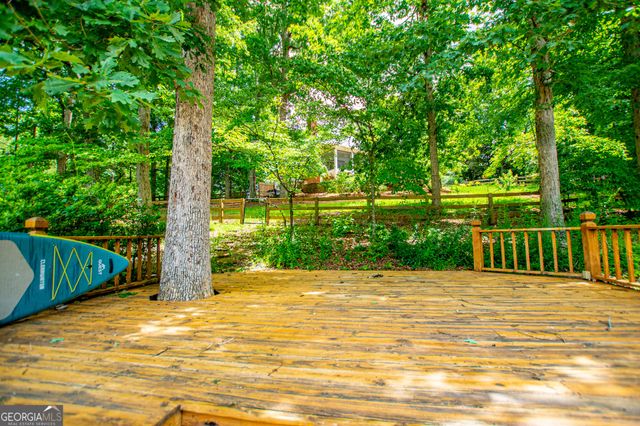 150 Laurel Lakes Drive, Carrollton, GA 30116