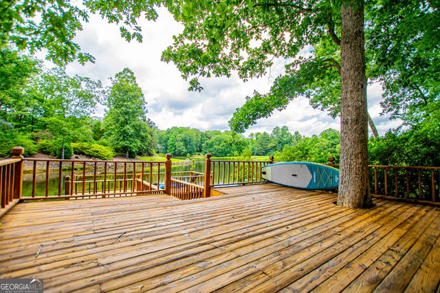150 Laurel Lakes Drive, Carrollton, GA 30116