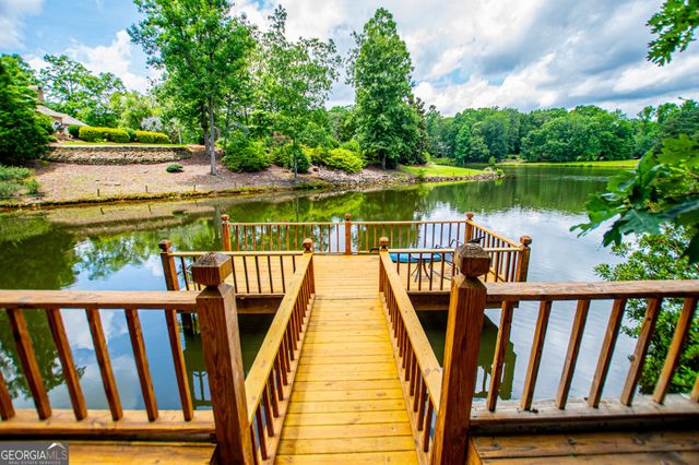 150 Laurel Lakes Drive, Carrollton, GA 30116