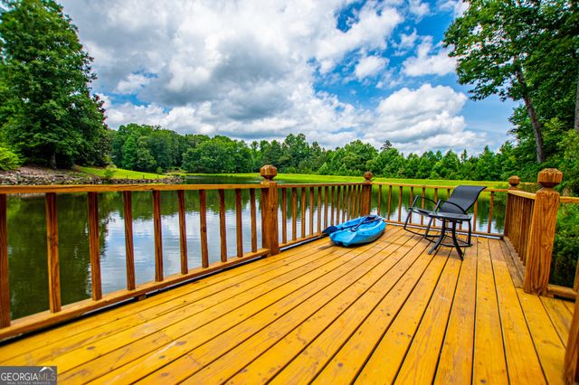 150 Laurel Lakes Drive, Carrollton, GA 30116