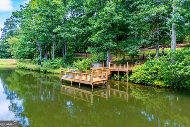 150 Laurel Lakes Drive, Carrollton, GA 30116