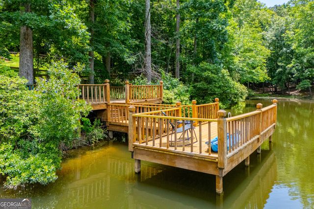 150 Laurel Lakes Drive, Carrollton, GA 30116