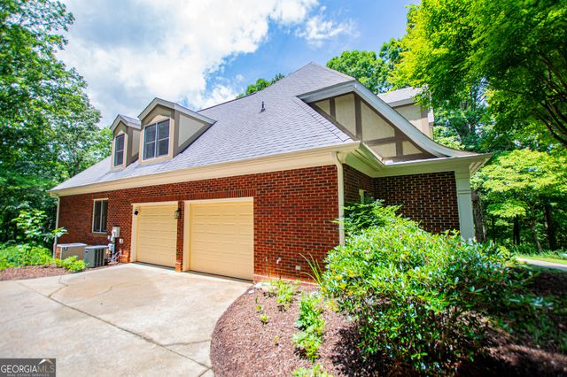 150 Laurel Lakes Drive, Carrollton, GA 30116