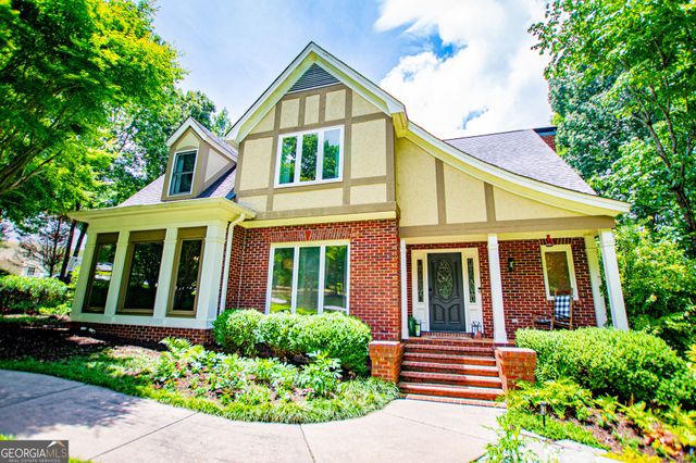 150 Laurel Lakes Drive, Carrollton, GA 30116