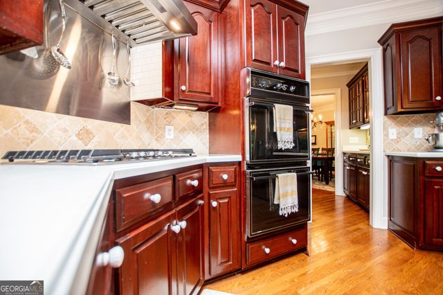 150 Laurel Lakes Drive, Carrollton, GA 30116