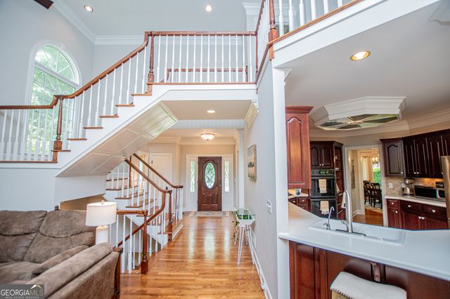 150 Laurel Lakes Drive, Carrollton, GA 30116