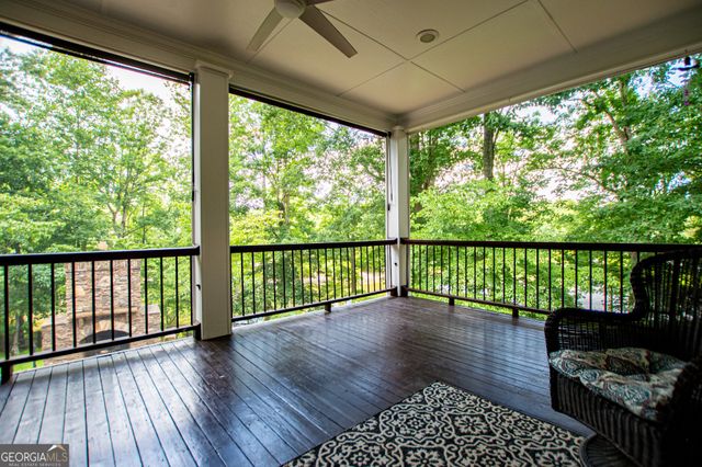 150 Laurel Lakes Drive, Carrollton, GA 30116