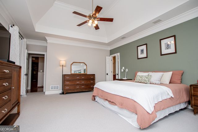 150 Laurel Lakes Drive, Carrollton, GA 30116