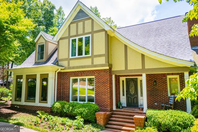 150 Laurel Lakes Drive, Carrollton, GA 30116