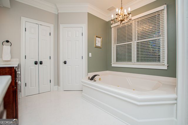 150 Laurel Lakes Drive, Carrollton, GA 30116