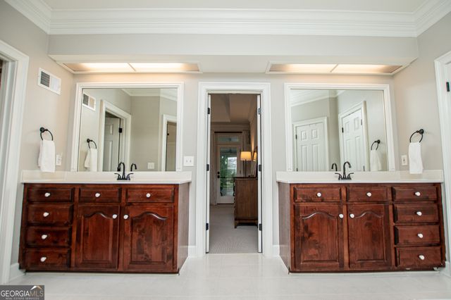 150 Laurel Lakes Drive, Carrollton, GA 30116