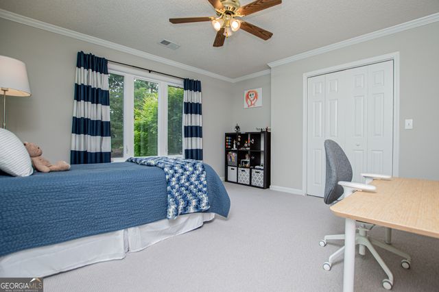 150 Laurel Lakes Drive, Carrollton, GA 30116