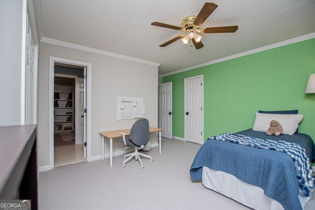 150 Laurel Lakes Drive, Carrollton, GA 30116