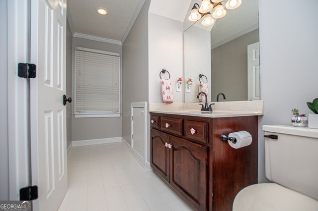 150 Laurel Lakes Drive, Carrollton, GA 30116