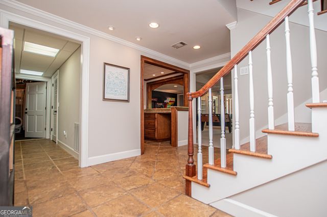 150 Laurel Lakes Drive, Carrollton, GA 30116
