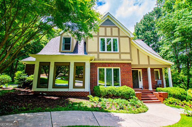 150 Laurel Lakes Drive, Carrollton, GA 30116
