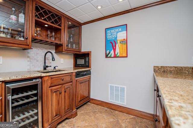 150 Laurel Lakes Drive, Carrollton, GA 30116