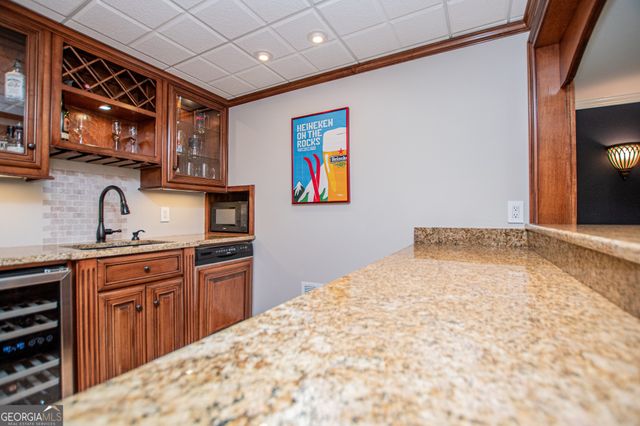 150 Laurel Lakes Drive, Carrollton, GA 30116