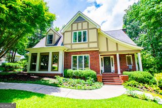 150 Laurel Lakes Drive, Carrollton, GA 30116