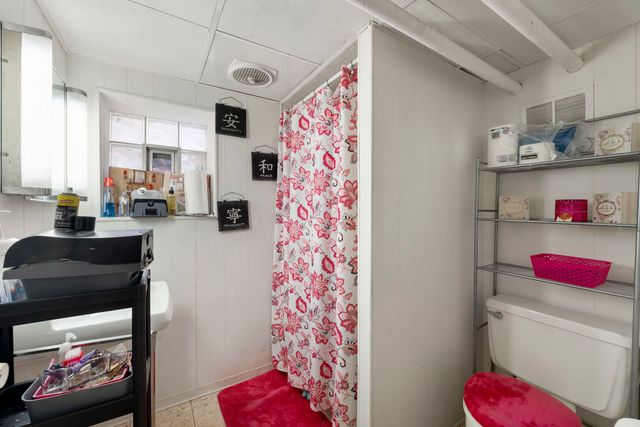 4655 N Keating Avenue, Chicago, IL 60630