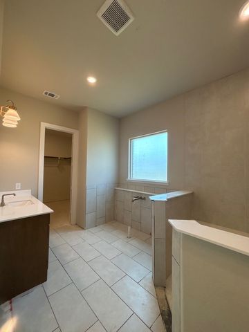 804 Valley Ridge Road, Van Alstyne, TX 75495