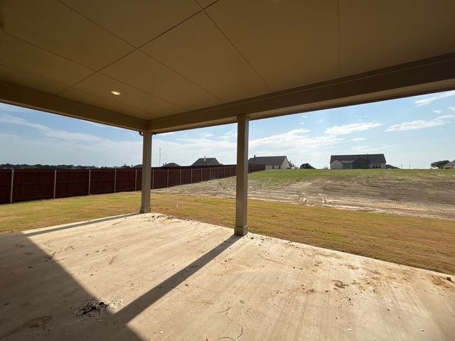 804 Valley Ridge Road, Van Alstyne, TX 75495