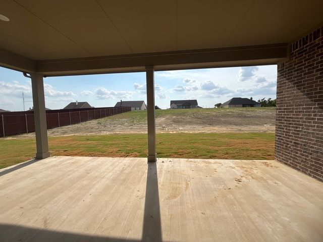 804 Valley Ridge Road, Van Alstyne, TX 75495