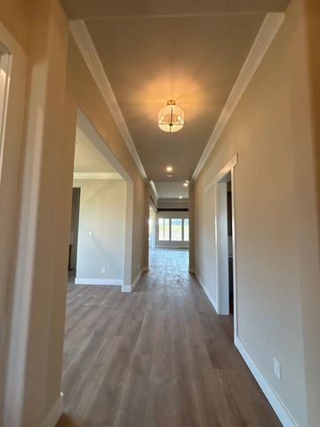 804 Valley Ridge Road, Van Alstyne, TX 75495