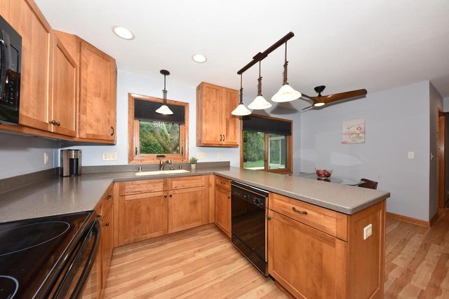 2520 W Margaretta COURT, Glendale, WI 53209