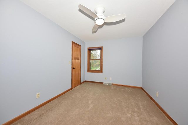 2520 W Margaretta COURT, Glendale, WI 53209